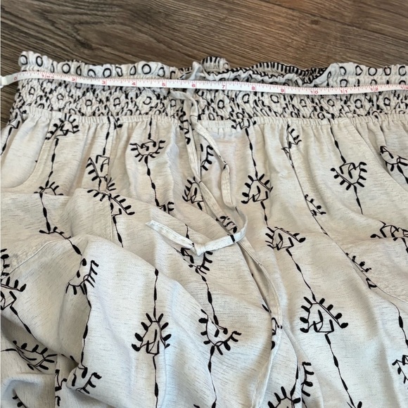 V Cristina Halter Style Coordinating Set, Size M, 100% Rayon, Black/Off White - Picture 11 of 12